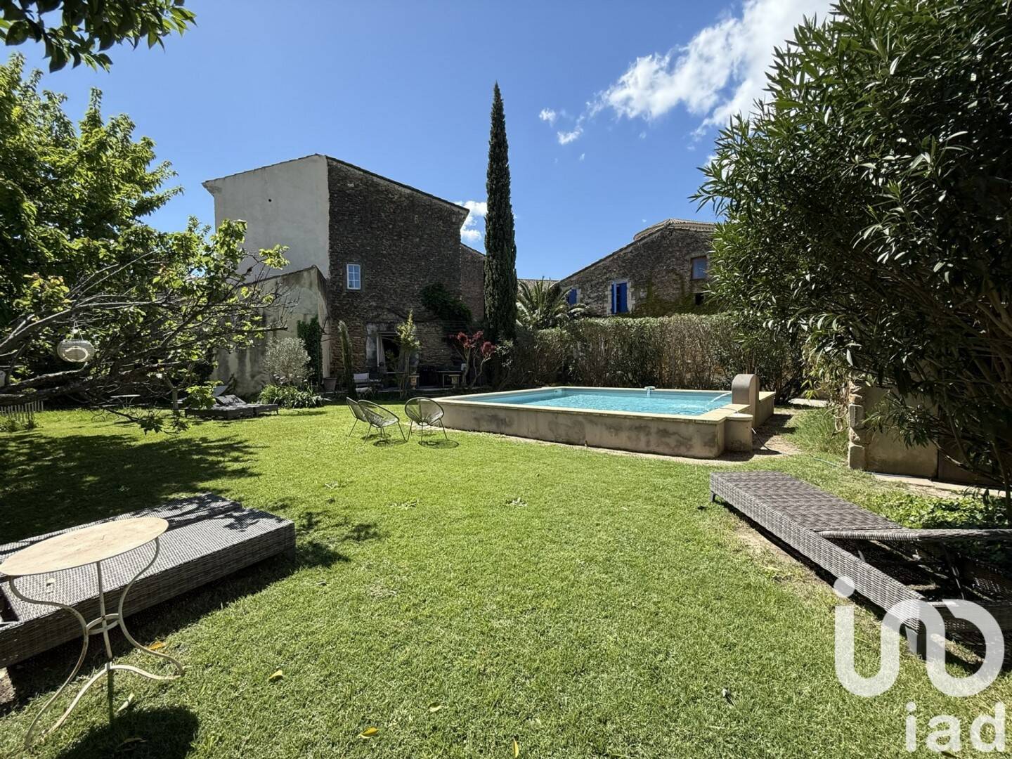 Maison à vendre, 322m², SUZE LA ROUSSE