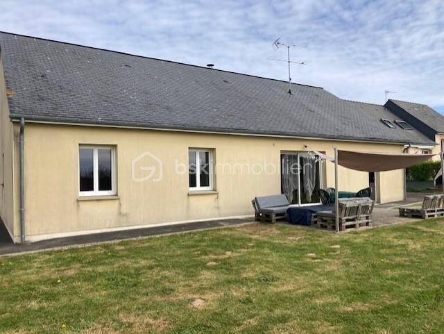 Maison à vendre, 104m², SAINT HILAIRE DU MAINE