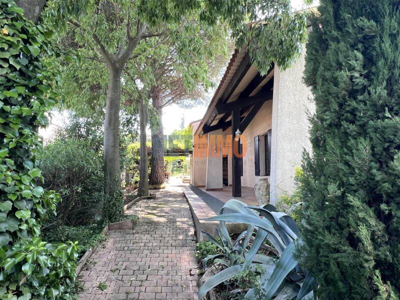 Maison à vendre, 172m², GALLARGUES LE MONTUEUX