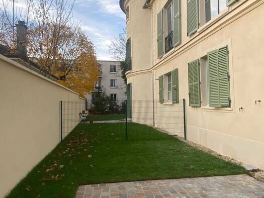 Studio à vendre 203 000 € 1 pièce 30 m² RDC Vieux Croissy Croissy-sur-Seine 78290