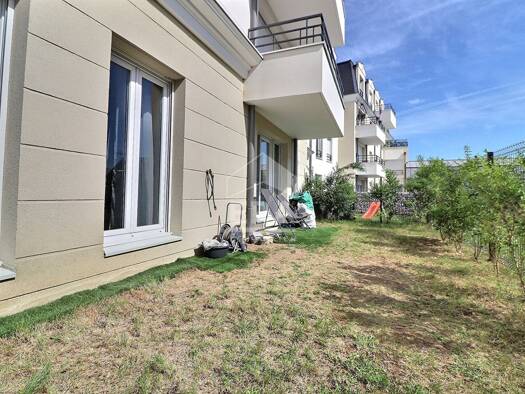 Appartement à vendre 249 000 € 3 pièces 2 chambres 59 m² RDC/5 Jean Monnet-Colline Saint Marc Franconville 95130
