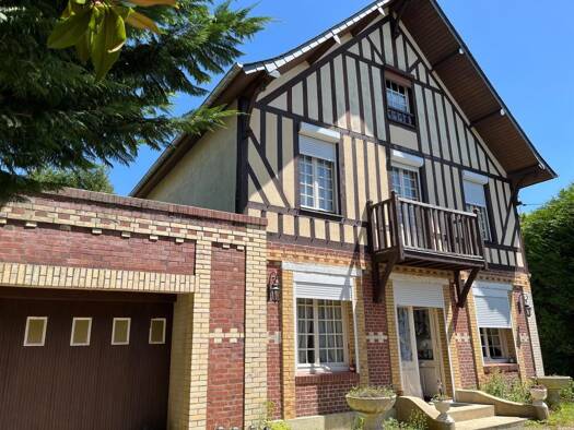 Maison à vendre 299 000 € 5 pièces 3 chambres 110 m² 24 145 m² de terrain Beuzeville 27210