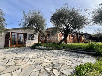 Maison de plain-pied à vendre 450 000 € 4 pièces 3 chambres 123 m² 5 376 m² de terrain Saint-Cézaire-sur-Siagne 06530