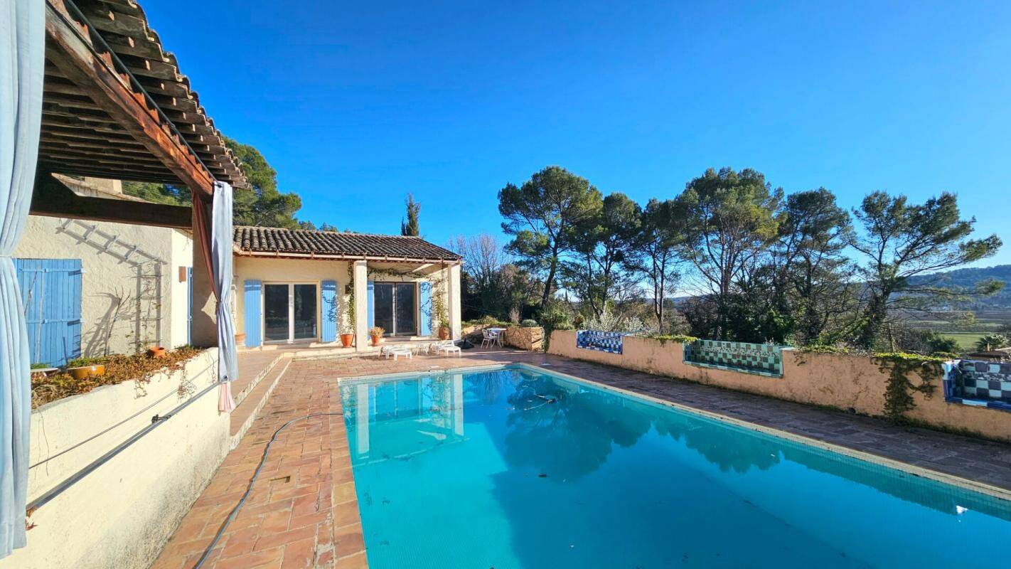 Maison à vendre, 225m², FIGANIERES