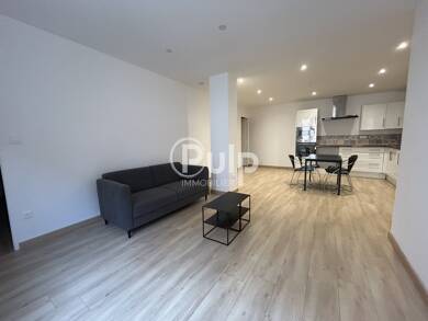 Appartement à louer 720 € 3 pièces 2 chambres 62 m² 1 étages Cités Mazingarbe 62670