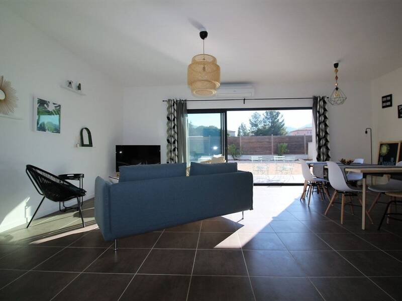 Maison à louer, 101m², MARSEILLE 9E