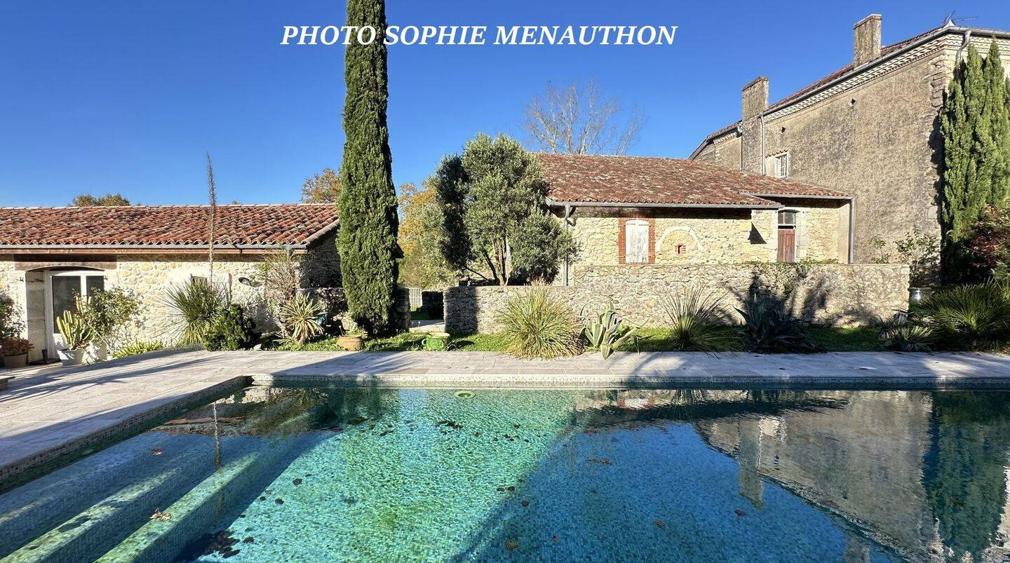 Maison à vendre, 375m², PEYREHORADE