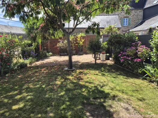 Maison à vendre 156 000 € 7 pièces 5 chambres 144 m² 80 m² de terrain Gorron 53120