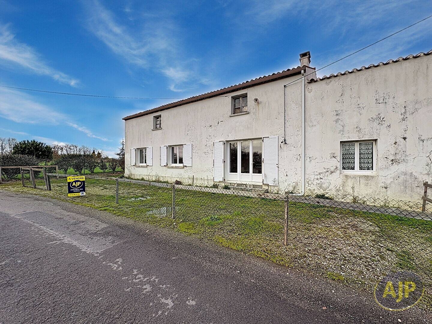 Maison à vendre, 90m², SAINT CHRISTOPHE DU LIGNERON