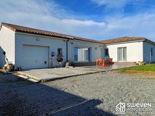 Maison de plain-pied à vendre 453 000 € 8 pièces 6 chambres 184 m² 1 000 m² de terrain Vernet 31810