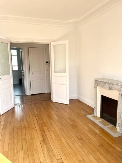 Appartement à louer 1 675 € 3 pièces 2 chambres 60 m² 4ème étage Nogent sur Marne 94130