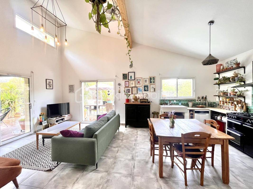 Maison à vendre, 102m², GRAYAN ET L'HOPITAL