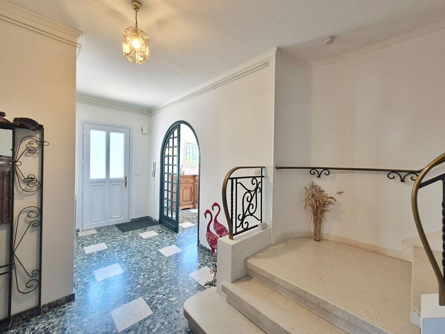 Maison à vendre, 181m², BEZIERS