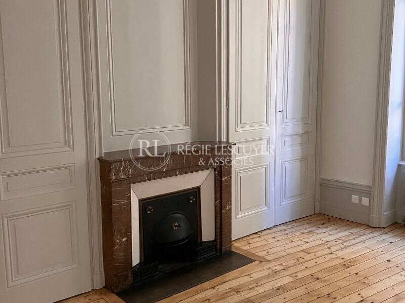 Maison à louer, 63m², LYON 1ER