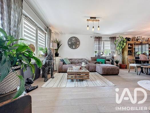 Maison à vendre 280 000 € 4 pièces 2 chambres 244 m² 1 810 m² de terrain Hambach 57910