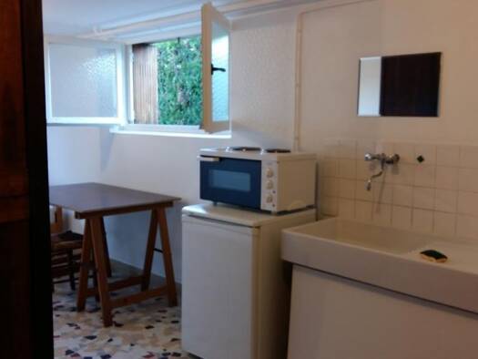 Appartement à louer 350 € 1 pièce 25 m² Bel Air Dijon 21000