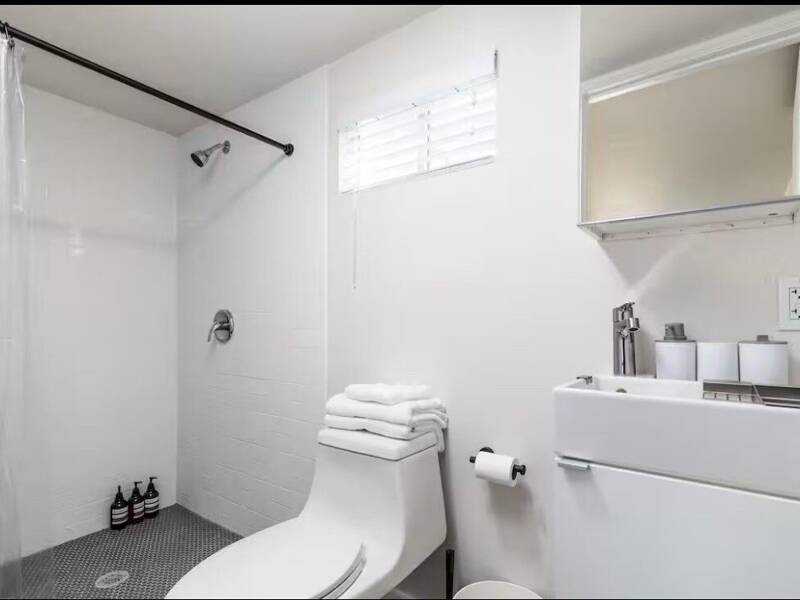 Maison à louer, 17m², PARIS 16E