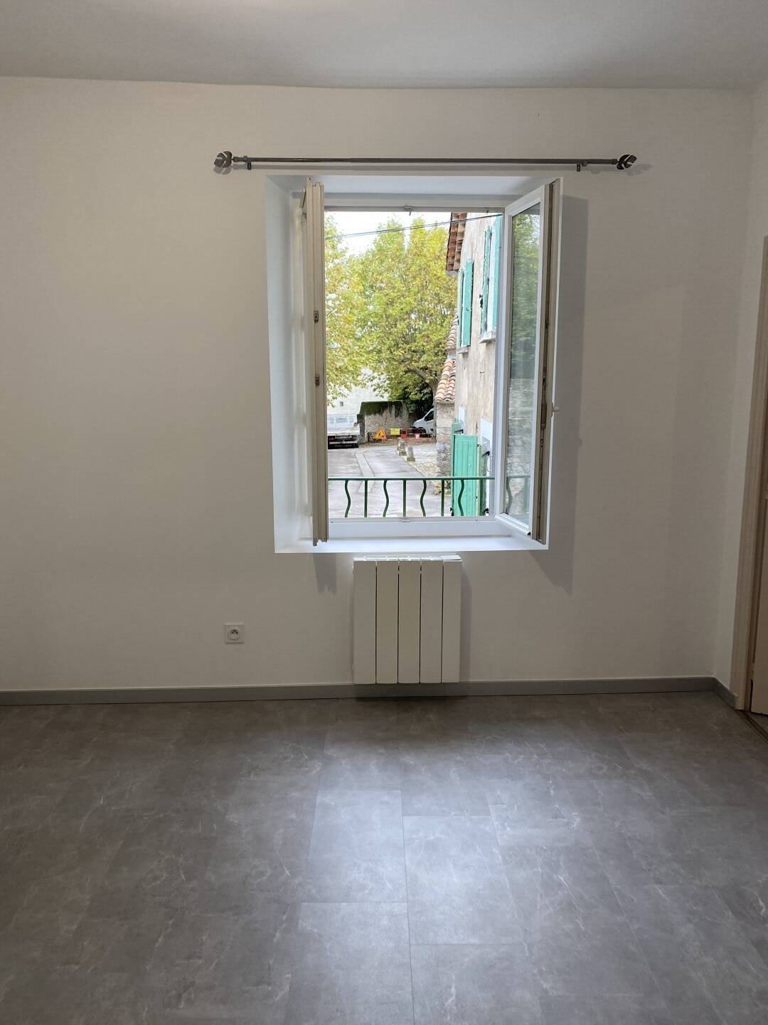Maison à louer, 64m², RIBAUTE LES TAVERNES