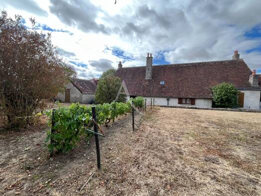 Maison à vendre 159 600 € 5 pièces 2 chambres 115 m² 10 918 m² de terrain Prunay-Cassereau 41310