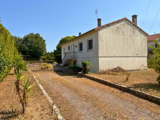 Maison à vendre 212 000 € 5 pièces 4 chambres 96 m² 1 125 m² de terrain Louzac-Saint-André 16100