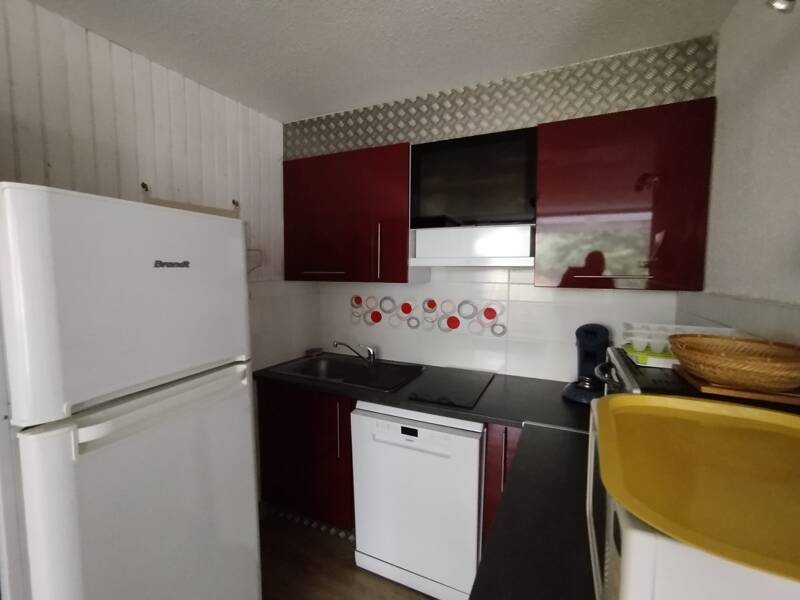 Maison à vendre, 27m², BESSE ET SAINT ANASTAISE