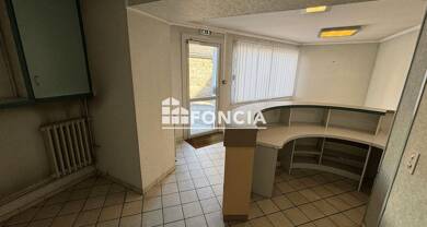 Maison à vendre 249 400 € 10 pièces 6 chambres 235 m² 190 m² de terrain Lezardeau-Kerneuzec Quimperlé 29300