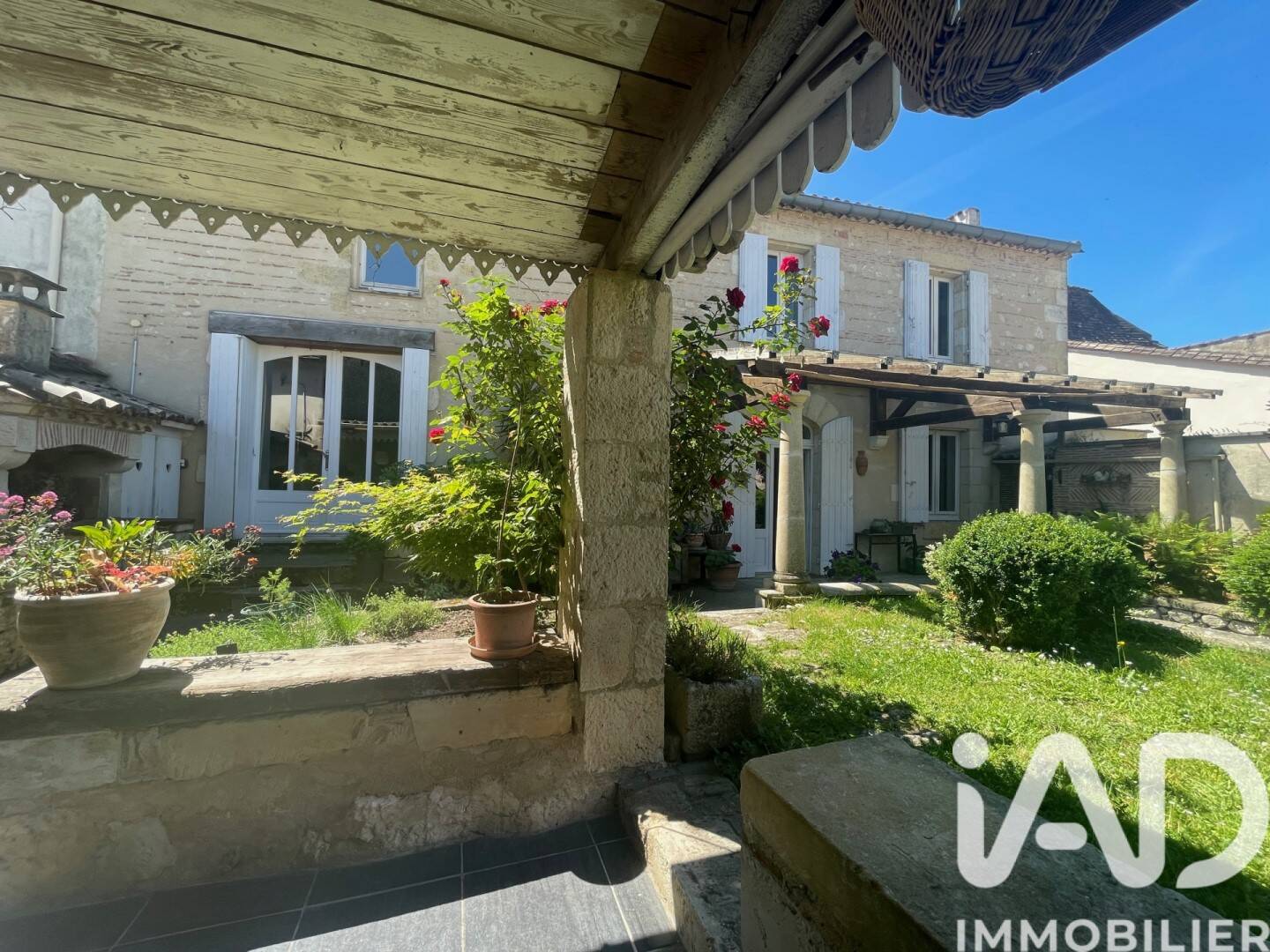 Maison à vendre, 251m², PORT SAINTE FOY ET PONCHAPT