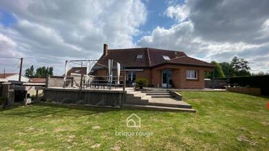 Maison de plain-pied à vendre 682 500 € 5 pièces 4 chambres 166 m² Radinghem-en-Weppes 59320