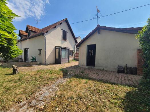 Maison à vendre 164 900 € 4 pièces 2 chambres 97,8 m² 855 m² de terrain Vrigny 45300