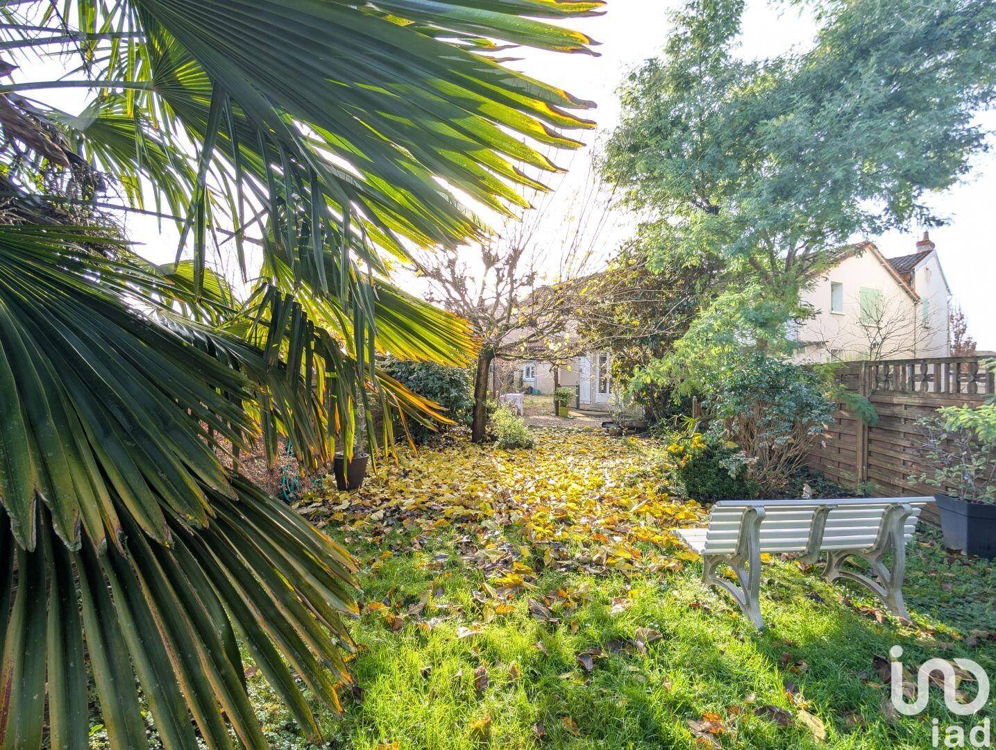 Maison à vendre, 123m², LUSSAC LES CHATEAUX