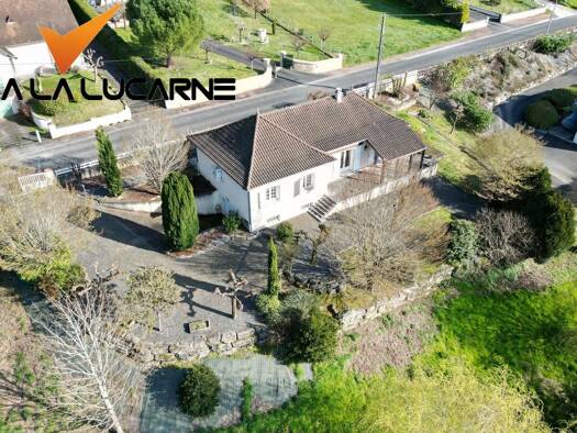 Maison de plain-pied à vendre 222 000 € 4 pièces 3 chambres 126 m² 1 400 m² de terrain Le Lardin-Saint-Lazare 24570
