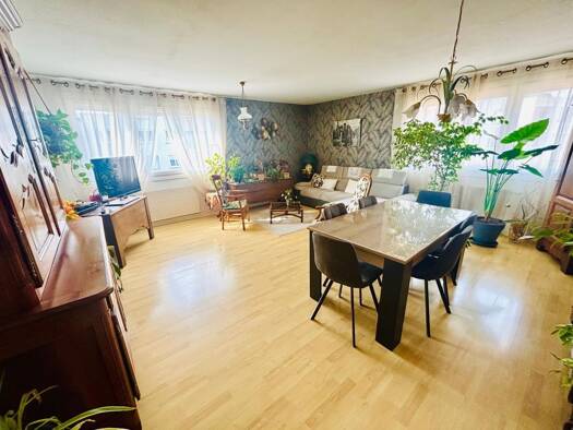 Appartement à vendre 159 750 € 4 pièces 3 chambres 93 m² Étage 2/2 Gazonfier-Espal Le Mans 72000