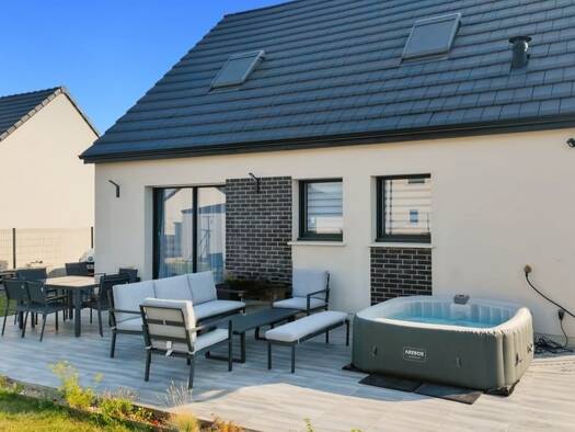 Maison à vendre 260 000 € 5 pièces 4 chambres 100 m² 582 m² de terrain Gricourt 02100