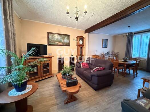 Maison à vendre 164 000 € 5 pièces 2 chambres 86 m² 157 m² de terrain Jardins Compiègne 60200