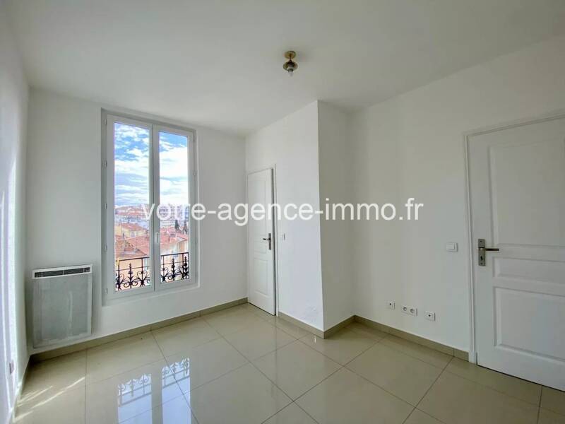 Maison à louer, 31m², NICE