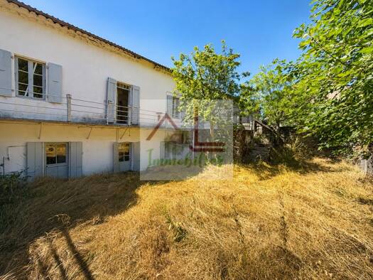 Maison à vendre 100 000 € 10 pièces 7 chambres 169 m² 364 m² de terrain Laveyrune 48250