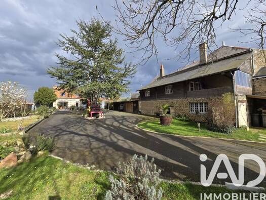 Maison à vendre 198 950 € 6 pièces 5 chambres 177 m² 1 177 m² de terrain Pas-de-Jeu 79100