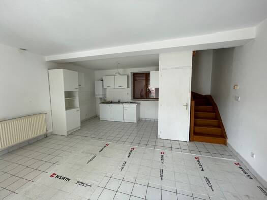 Appartement à louer 890 € 3 pièces 2 chambres 63 m² RDC Saint-Laurent-de-Mure 69720