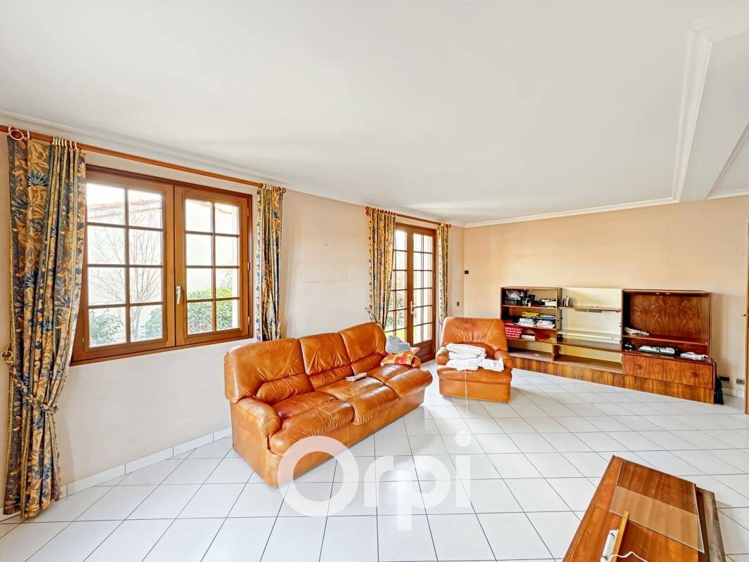 Maison à vendre, 111m², LA ROCHE SUR YON
