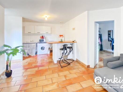 Appartement à vendre 175 000 € 2 pièces 1 chambre 46 m² RDC Rognes 13840