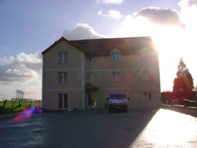 Appartement à louer 660 € 1 pièce 32 m² Étage 2/3 disponible à partir du 28/08/2025 Villejust 91140