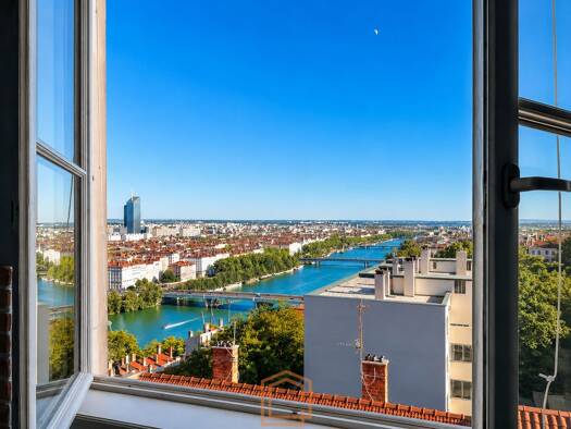 Duplex à vendre 490 000 € 3 pièces 2 chambres 80 m² Étage 4/5 Croix Rousse Gros Caillou Lyon 4ème arrondissement 69004
