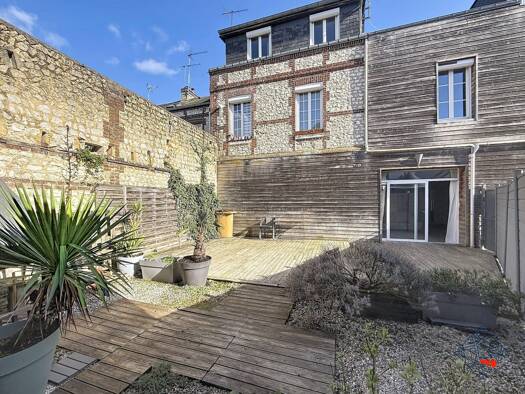 Appartement à louer 890 € 3 pièces 2 chambres 65,1 m² RDC/2 Rouen 76100