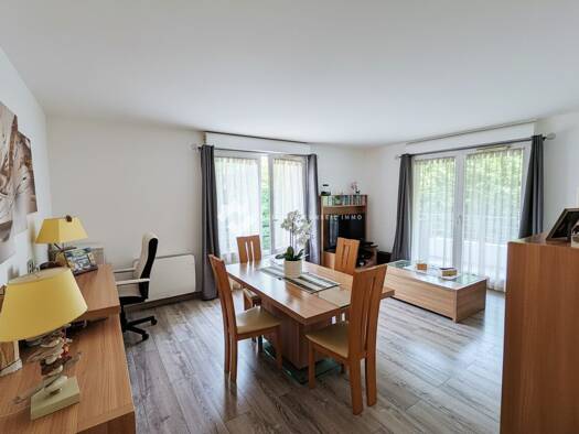 Appartement à vendre 299 500 € 4 pièces 3 chambres 82 m² Étage 1/4 Varenne-Centre-Rive Charmante Noisy-le-Grand 93160