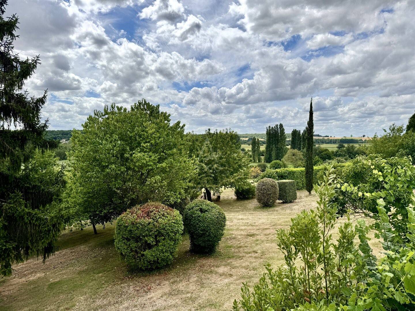 Maison à vendre, 160m², MOUTHIERS SUR BOEME