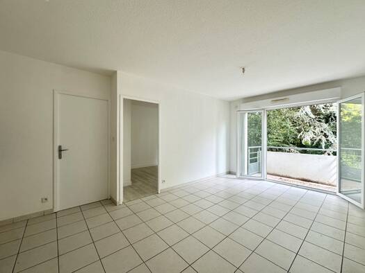 Appartement à vendre 111 000 € 2 pièces 1 chambre 35 m² Étage 1/2 Locminé 56500