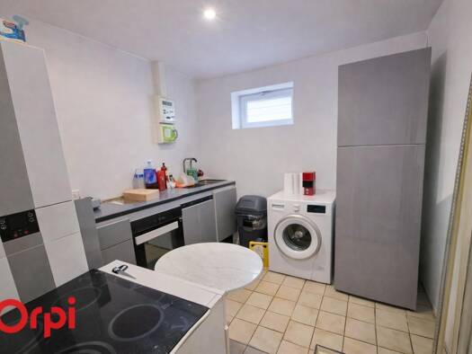 Maison de ville à vendre 113 500 € 5 pièces 4 chambres 113 m² Centre Château-Thierry 02400