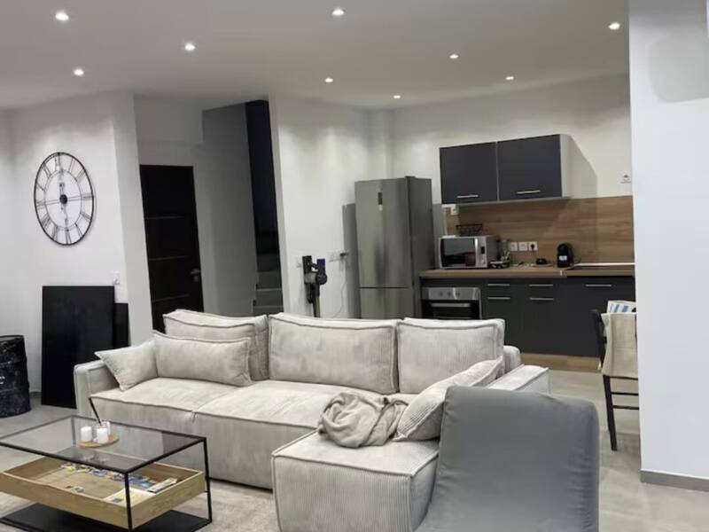 Maison à louer, 110m², ROQUEFORT LA BEDOULE