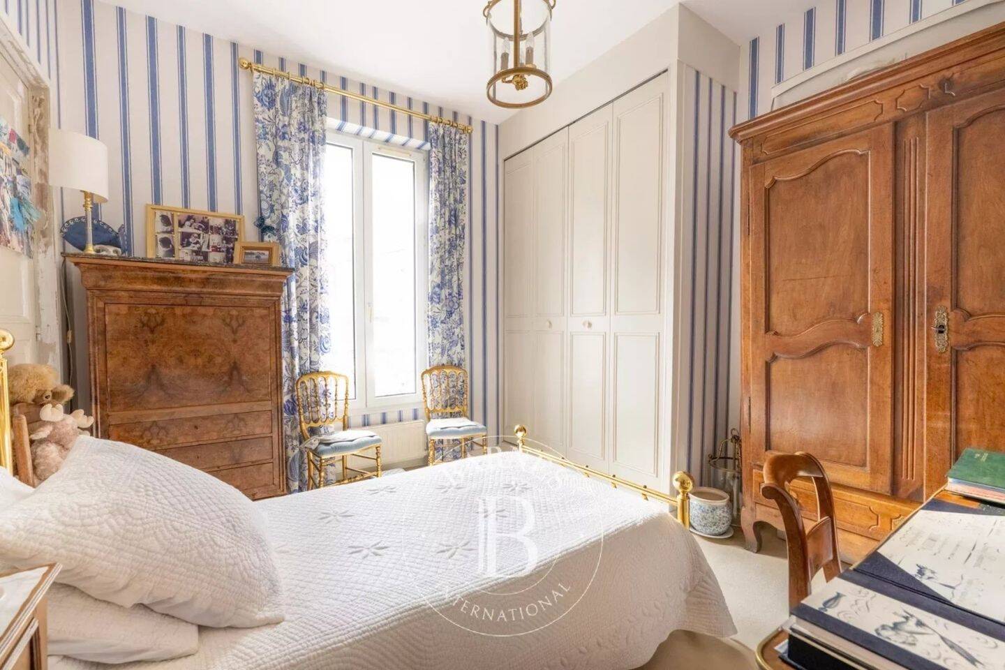 Maison à vendre, 235m², VERSAILLES