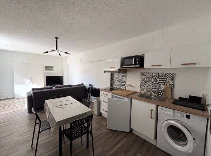 Maison à louer, 28m², PAU